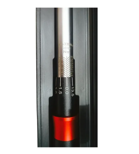 Clé dynamométrique 1/2" 60-330Nm 59cm BEETRO TC0773